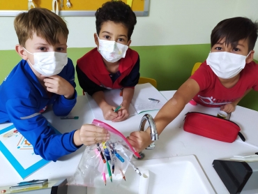 4/A Fen Bilimleri Sızdırmayan Poşet Deneyi