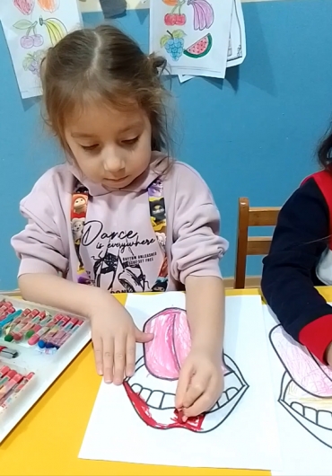 5 yaş A grubu dilin bölümlerini öğrendi .
