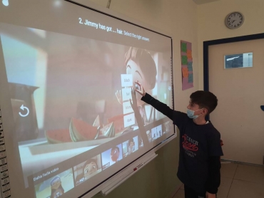 5-D students studied sentence structure through an interactive animation movie