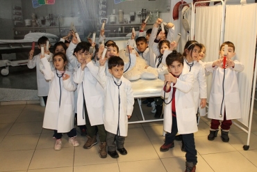 Anasınıfı / Meslekleri daha yakından tanıyabilmek ve bilgi edinmek için meslek atölyelerine gezi düzenlendi...