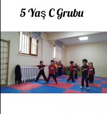 5 Yaş C Grubu Beden Eğitimi ve Oyun Hareket dersinde Koordinasyon çalışması yaptılar...
