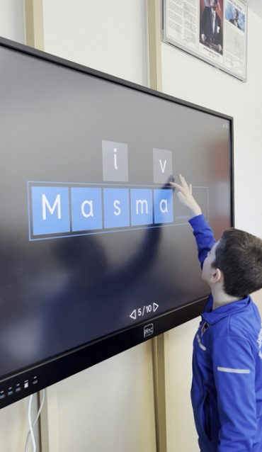 4/A sınıfı öğrencileri Türkçe dersinde “pekiştirme sözcükleri” üzerinde çalıştı. ✍️