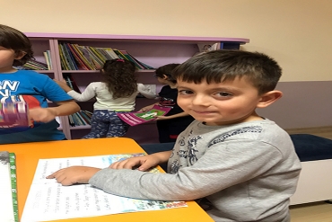 6 yaş A grubu / Kütüphanede görsel okuma