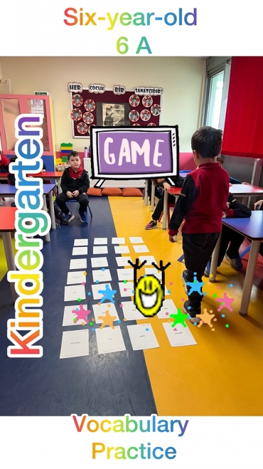 Six-year-old pupils in class 6A had a vocabulary game by playing with flash cards.