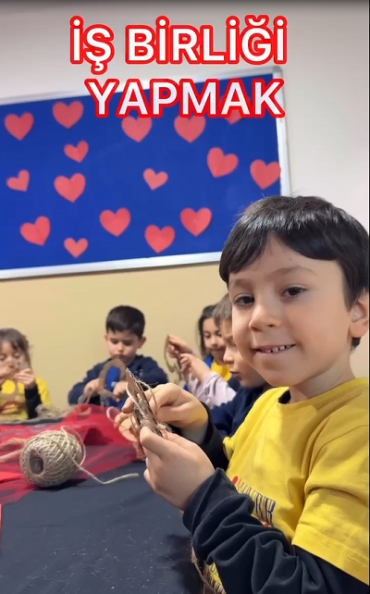 6 Yaş A Grubunda seni seviyorum demenin bir çok yolu vardır❤️ Sevgili günler dilerizzz.