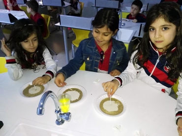 Mikroplardan Kurtulma Deneyi / Fen Laboratuvarı
