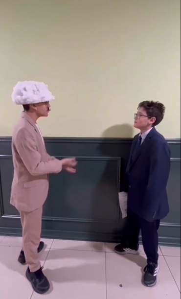 Bilim Haftası’nı Eğlenceli Bir Tartışmayla Kutladık! Okulumuz 7. sınıf öğrencilerinden Osman Tuğra Uşar ve Poyraz Kemal Aygün, 8–14 Mart Bilim Haftası kapsamında bilimi eğlenceli ve düşündürücü bir şekilde ele aldılar. Hazırladıkları bu keyifli çalış