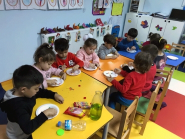 5 Yaş / Gıda Boyası Deneyi