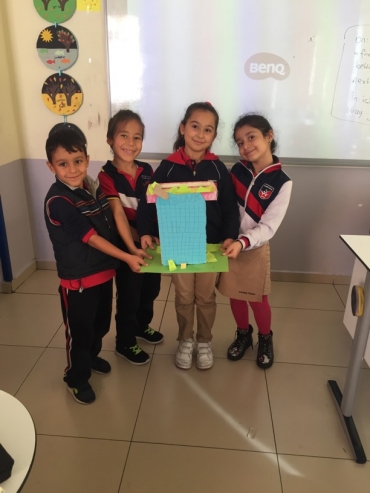 2/A İngilizce - Make a Box Town and Talk About It