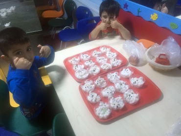 4 Yaş / Meyve Salatası Yapalım