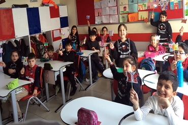 2 A-B / Butterfly Puppet Etkinliği